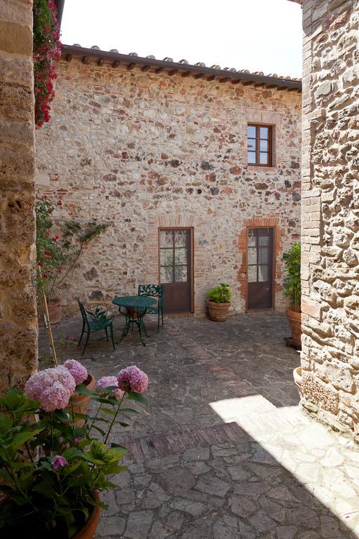 Вілла Agriturismo Cignan Rosso Кастелліна-ін-К'янті Екстер'єр фото